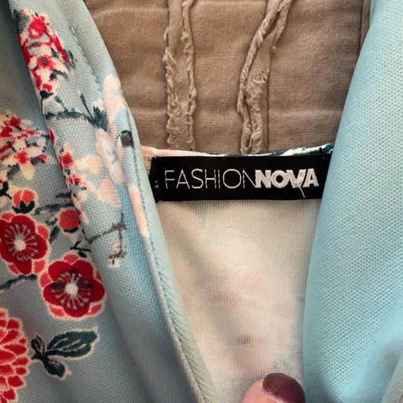 Fashion Nova Floral Dress, Size Large (See description) - Picture 6 of 6